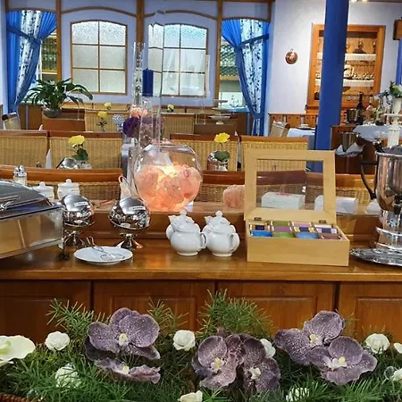 Отель Hoehn